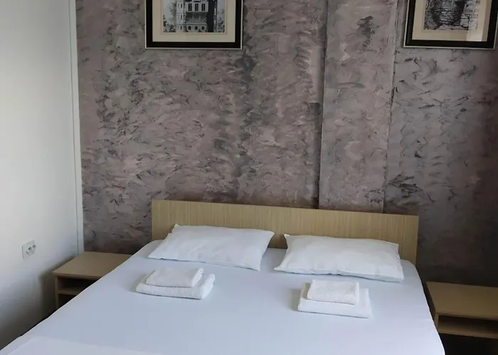 Casa De Vacanta Mari Homestay *