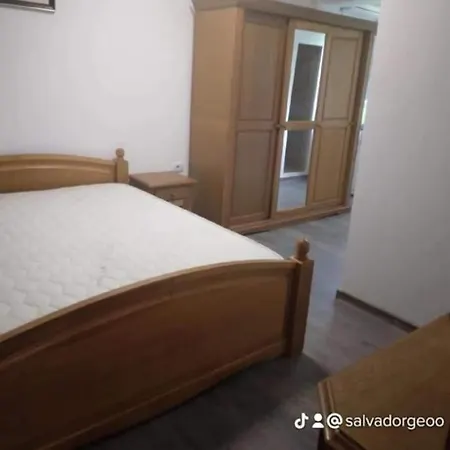 Séjour chez l'habitant Casa De Vacanta Mari *